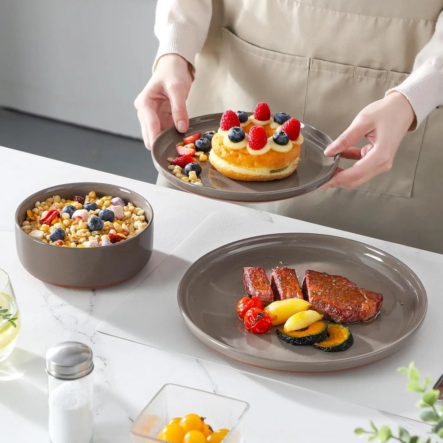 Plates and Bowls Sets, 24 Pieces Modern Ceramic Dinnerware Set for 8 Kitchen Dinner Set Stoneware Dishware Dishes Set Microwave